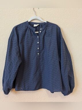 Universal Thread women's balloon sleeve poet blouse. Size Large